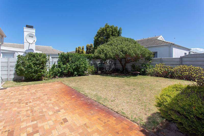 3 Bedroom Property for Sale in Sunningdale Western Cape